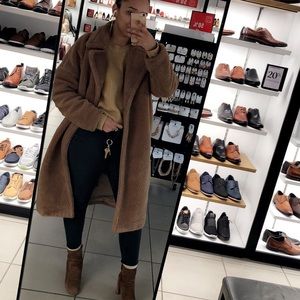 Meet your Posher, Britney